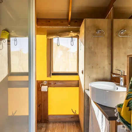 キャンプ場 Domaine Saane Et